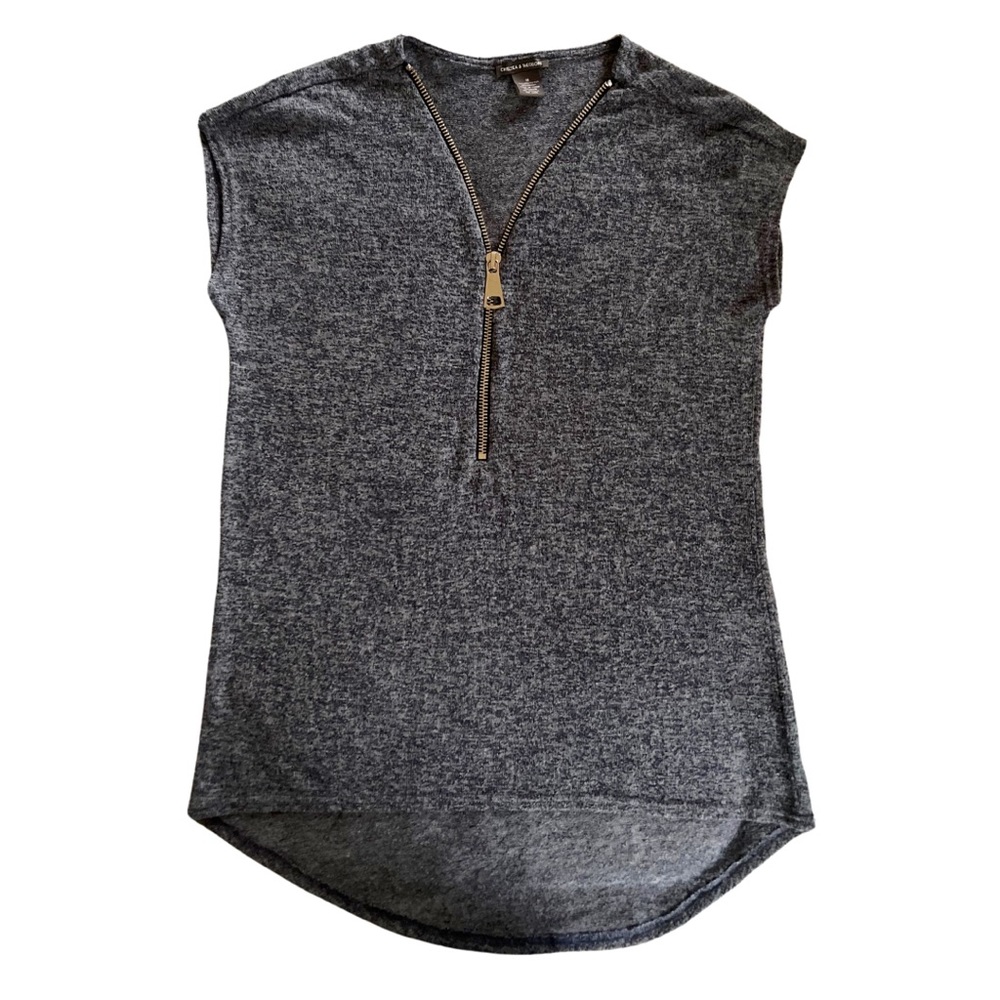 Chelsea & Theodore Women’s Blue Zippered Top